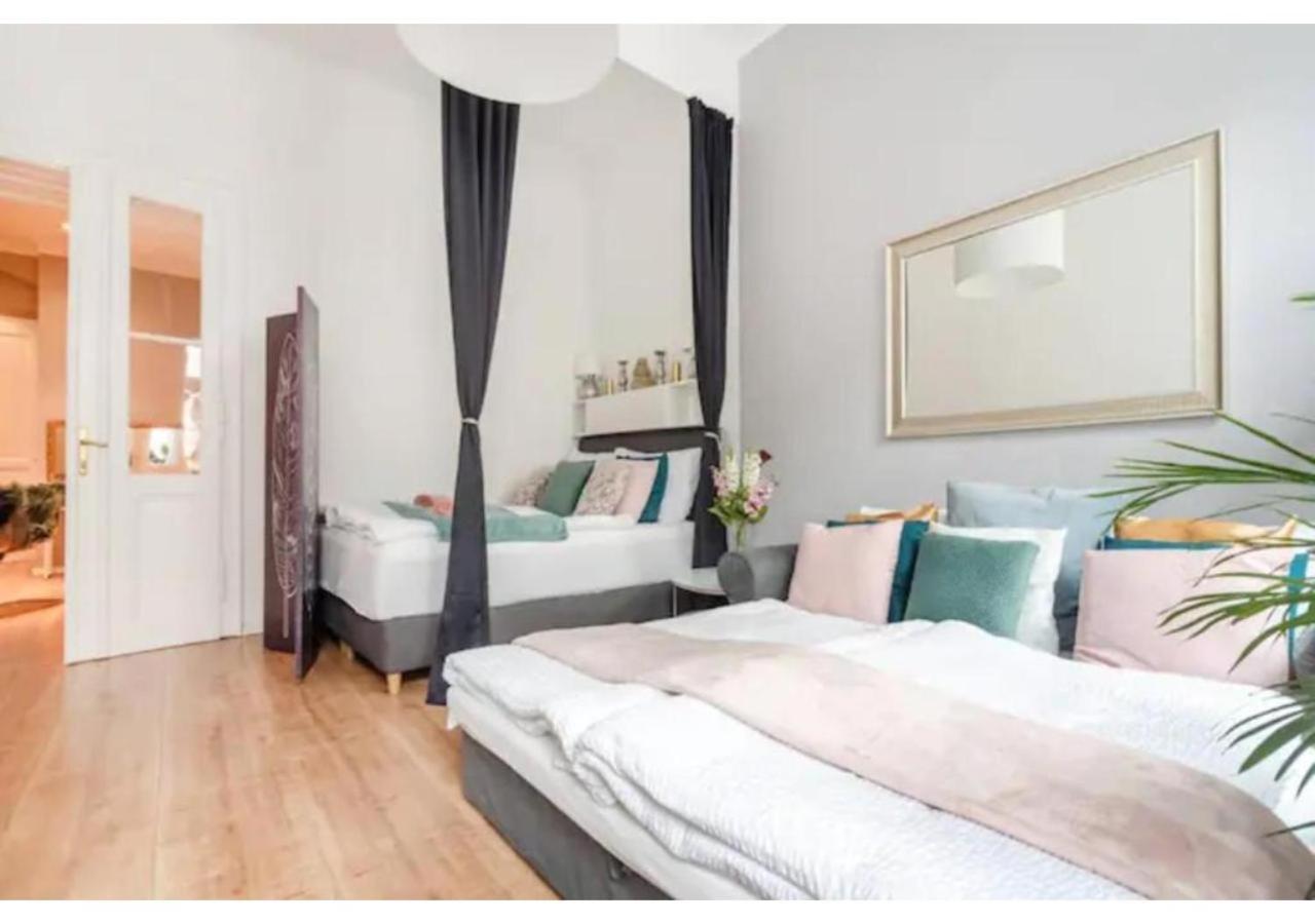 Luxurious And Bright, 5 Min To City Center Daire Viyana Dış mekan fotoğraf