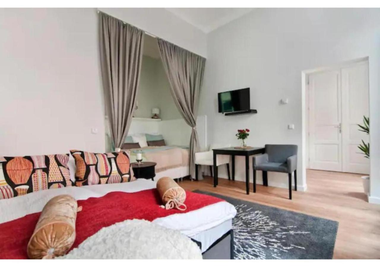 Luxurious And Bright, 5 Min To City Center Daire Viyana Dış mekan fotoğraf